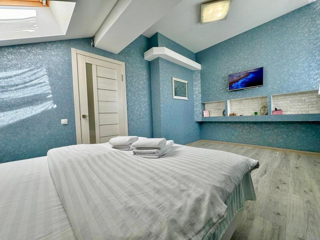 Apartpoltava Ексклюзивна Мансарда З Виходом На Дах, Новобудова, Led Дзеркало Корпусний Парк Bagian luar foto